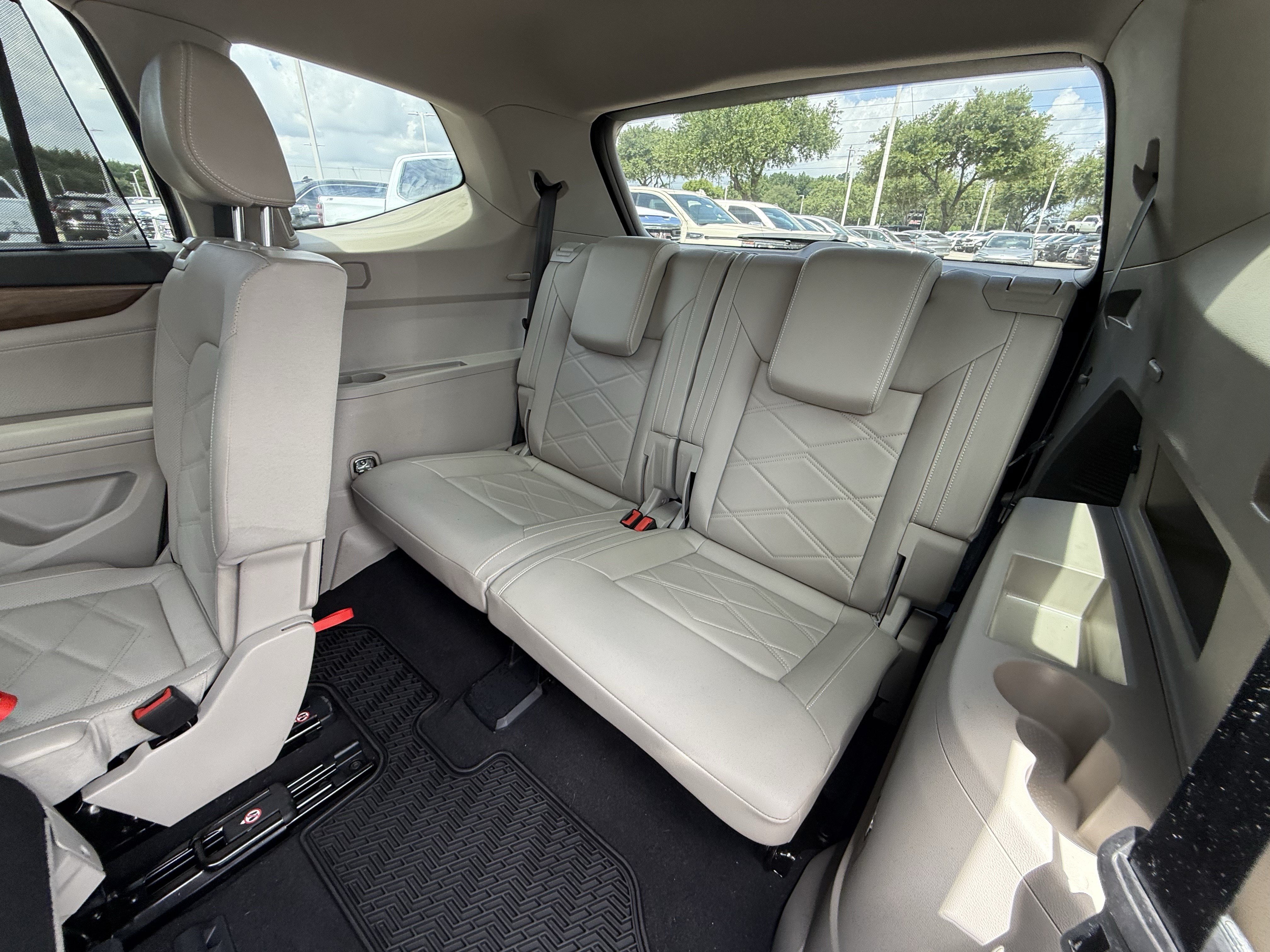 Used 2024 Volkswagen Atlas SE FWD image 30