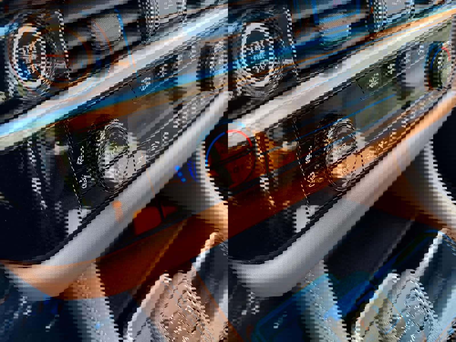 Used 2023 Nissan Pathfinder Platinum image 51