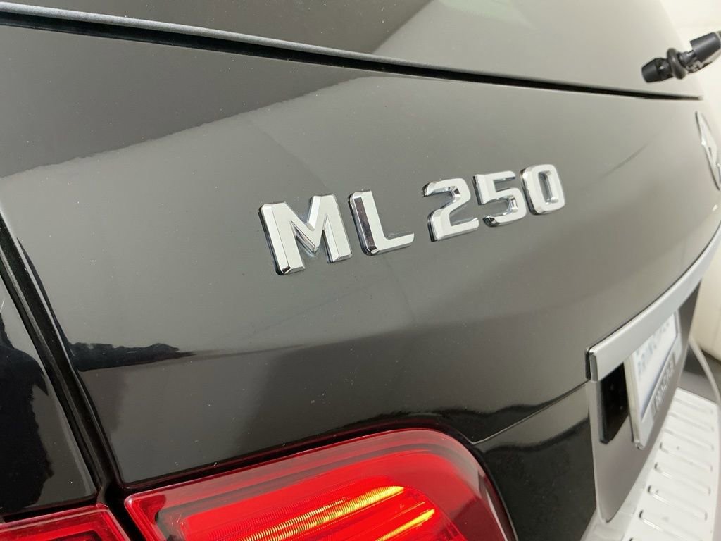Used 2015 Mercedes-Benz ML 250 BlueTEC 4MATIC image 28