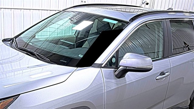 Used 2025 Toyota RAV4 XLE Premium image 2