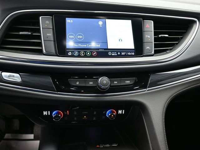Used 2024 Buick Enclave Premium image 40