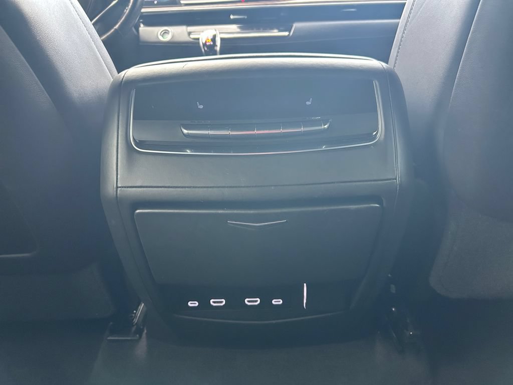 Used 2023 Cadillac Escalade Sport Platinum w/ LPO, Floor Liner Package AWD/4WD image 30