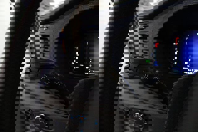 New 2026 Ford Transit 250 148 Medium Roof w/ Load Area Protection Package image 6