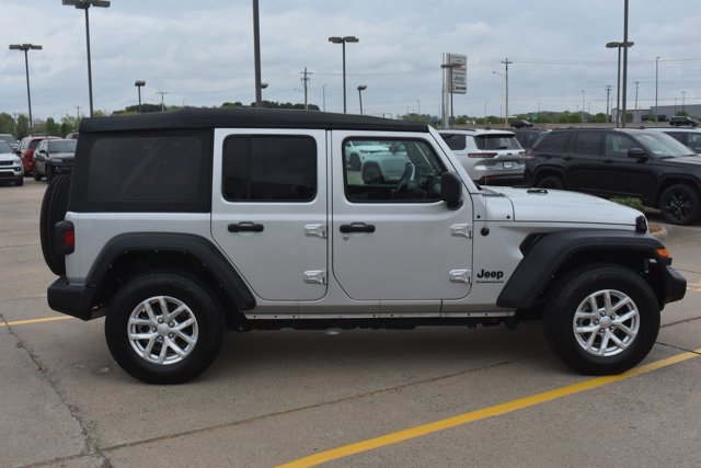 Used 2023 Jeep Wrangler Sport S image 4