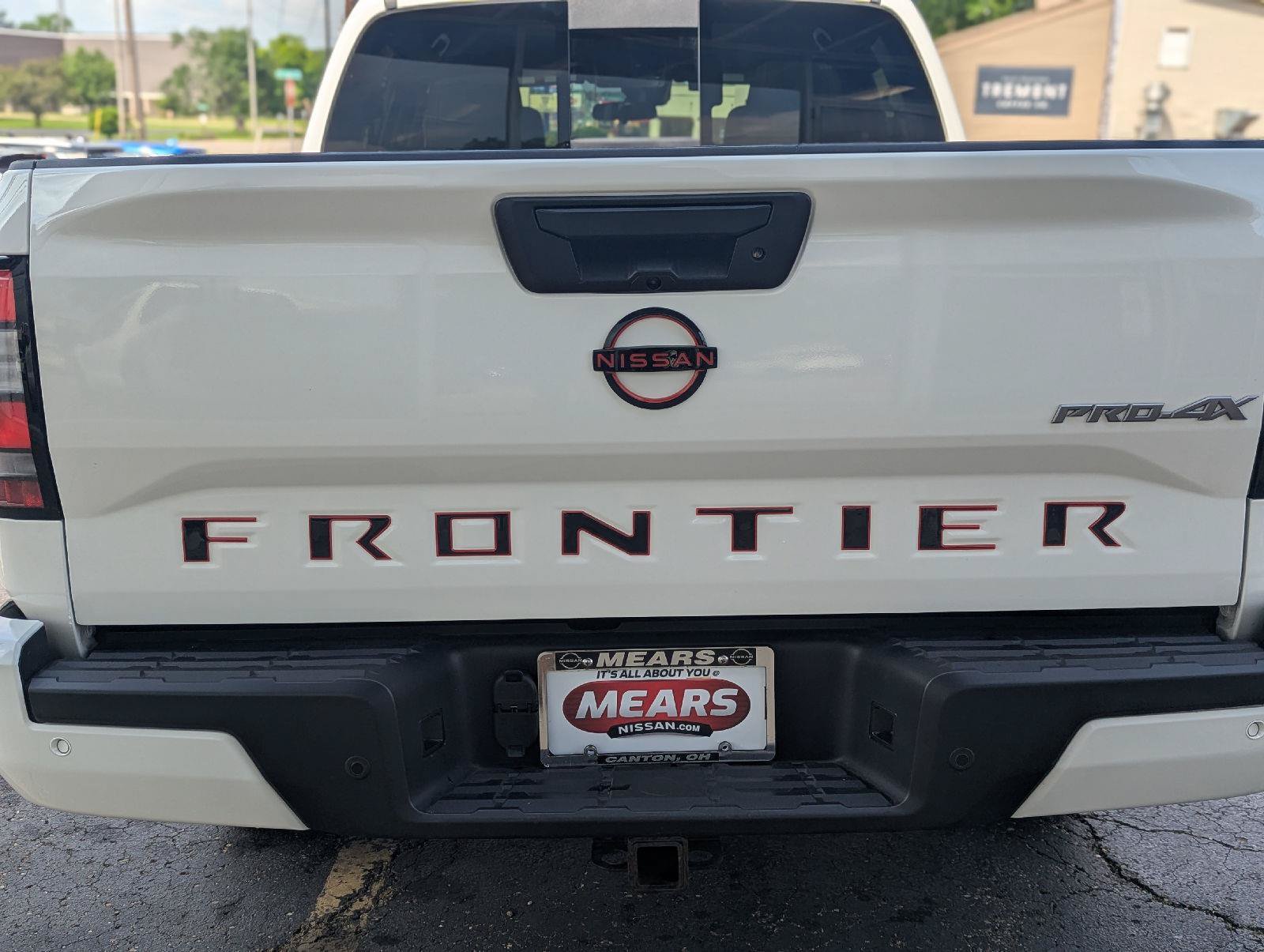 Used 2023 Nissan Frontier PRO-4X w/ Pro Convenience Package AWD/4WD image 18