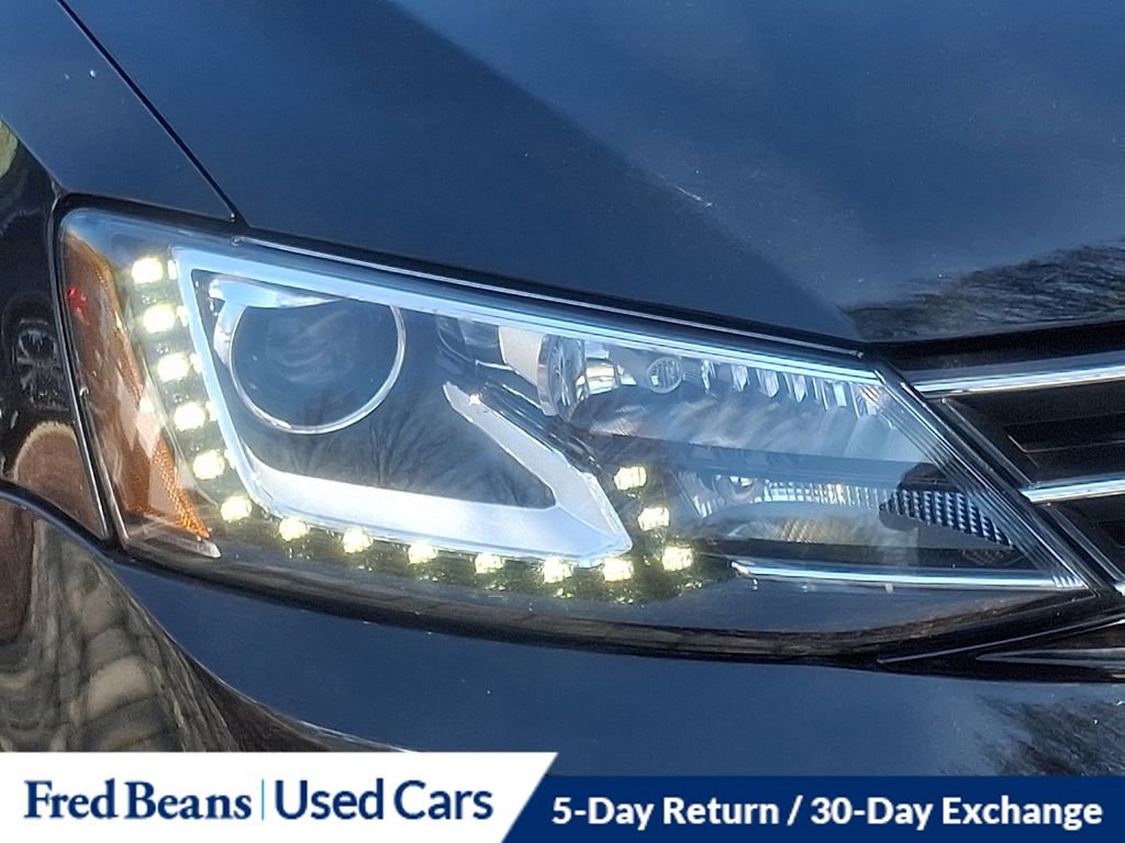 Used 2016 Volkswagen Jetta SEL FWD image 9