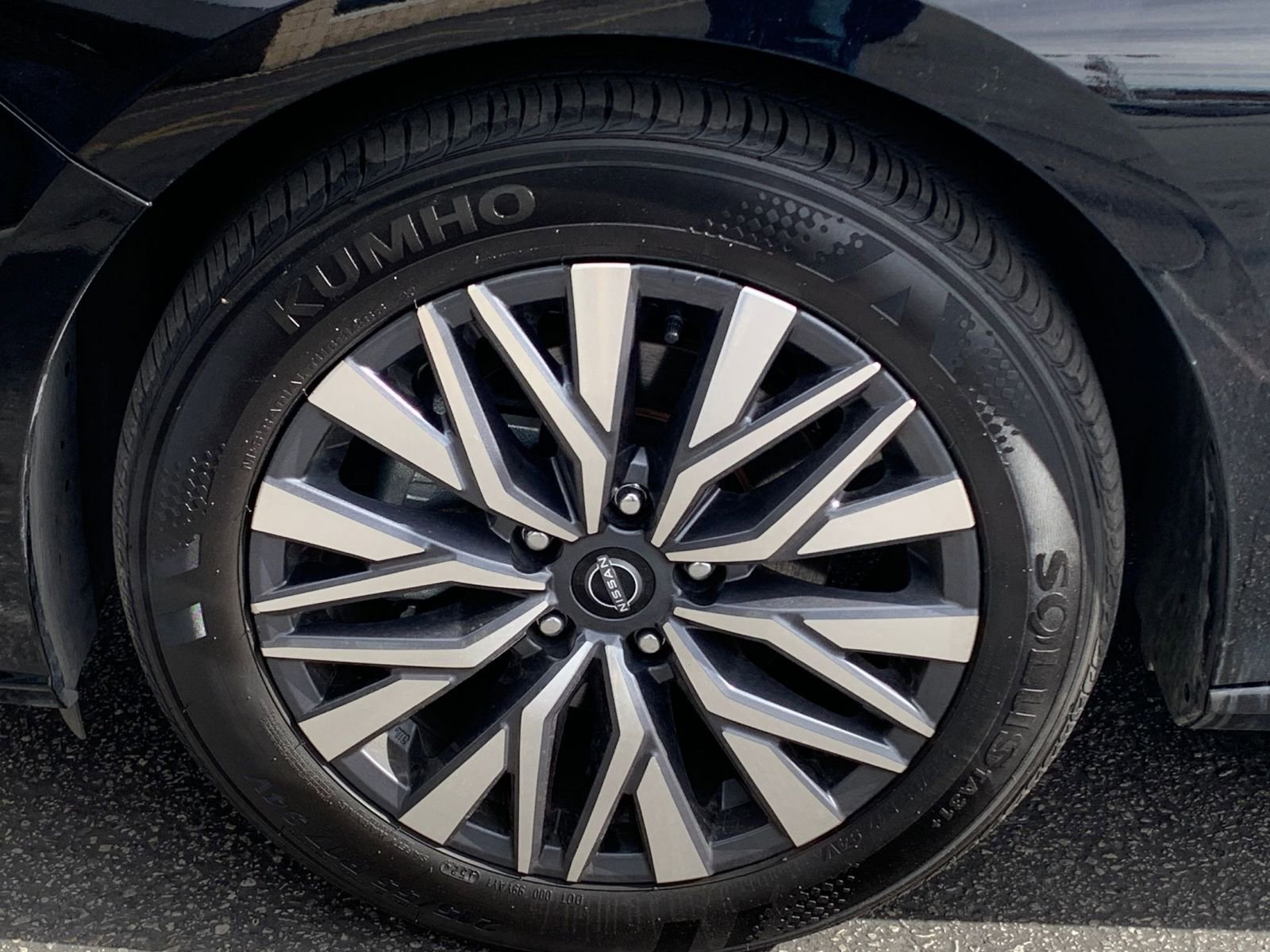 Used 2025 Nissan Altima 2.5 SV image 31