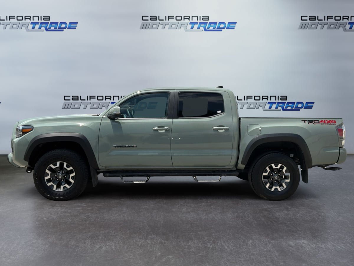 Used 2022 Toyota Tacoma TRD Off-Road w/ Technology Package AWD/4WD image 8