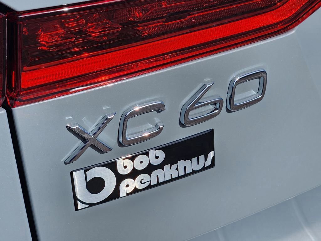 New 2026 Volvo XC60 B5 Ultra w/ Climate Package image 30