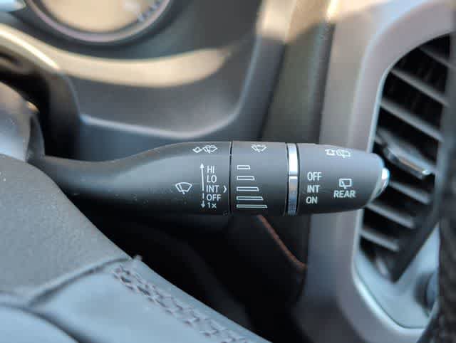 Used 2023 GMC Acadia AT4 w/ Preferred Package AWD/4WD image 25