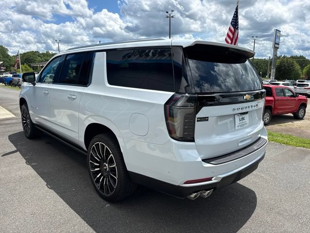 New 2026 Chevrolet Suburban High Country AWD/4WD image 4