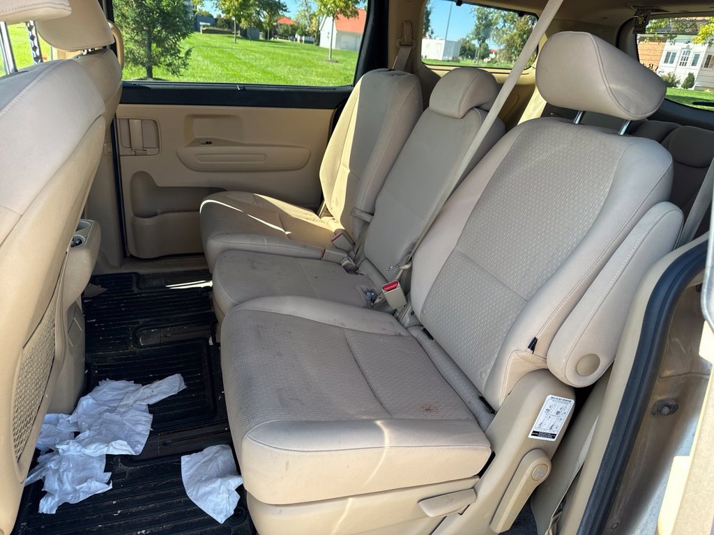 Used 2016 Kia Sedona LX w/ LX Convenience Package FWD image 14