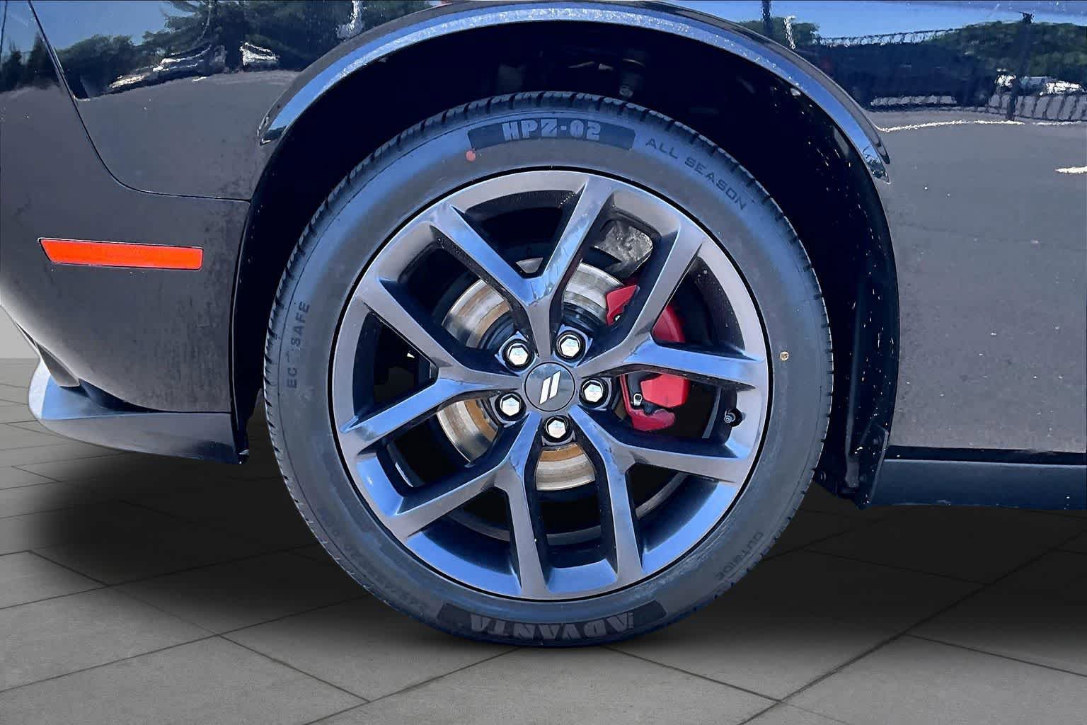 Used 2020 Dodge Challenger SXT w/ Blacktop Package RWD image 9