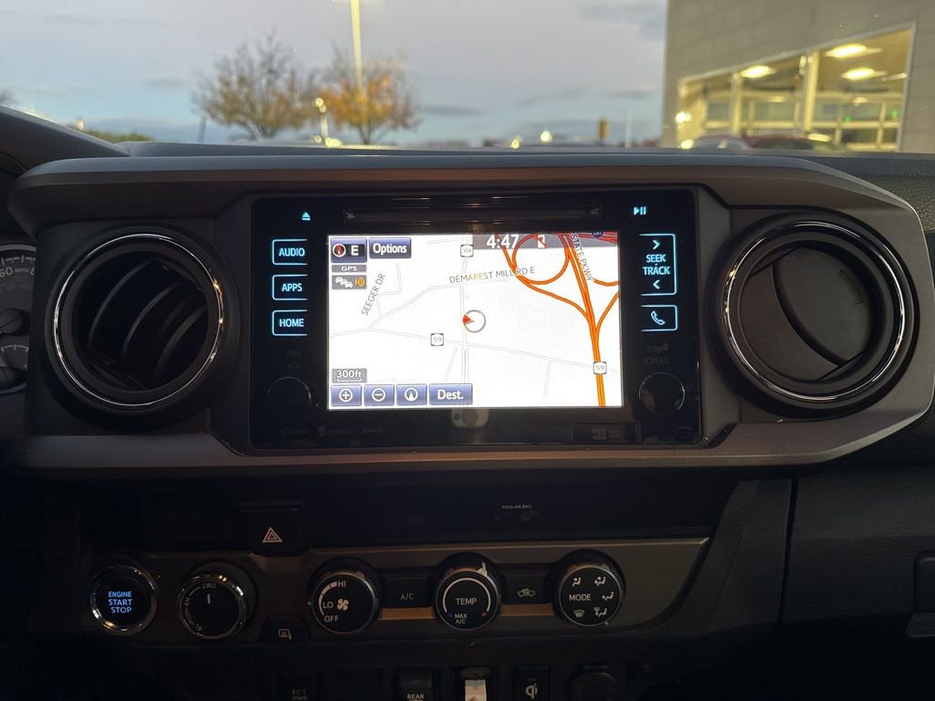 Used 2019 Toyota Tacoma TRD Off-Road image 7