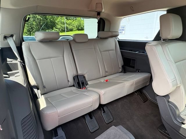 Used 2021 Ford Expedition XLT AWD/4WD image 35