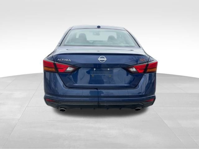 Used 2024 Nissan Altima 2.5 SR image 6