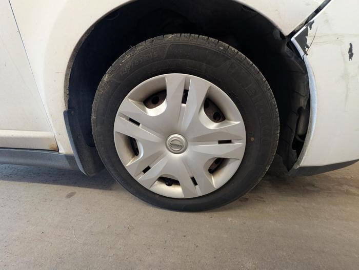 Used 2012 Nissan Versa 1.8 S w/ Plus Pkg FWD image 19