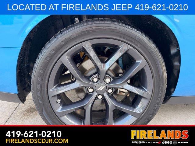Used 2023 Dodge Challenger R/T w/ Plus Package RWD image 8