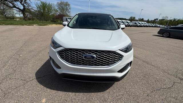 Used 2024 Ford Edge SEL w/ Convenience Package AWD/4WD image 8