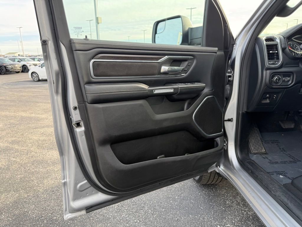 Used 2025 RAM 1500 Laramie image 14