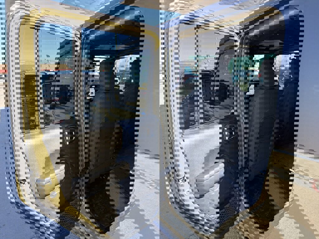 New 2025 Jeep Gladiator Willys image 15