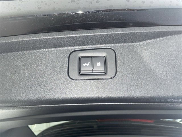 New 2026 Nissan Armada SL w/ Captain's Chari Seat Package image 17