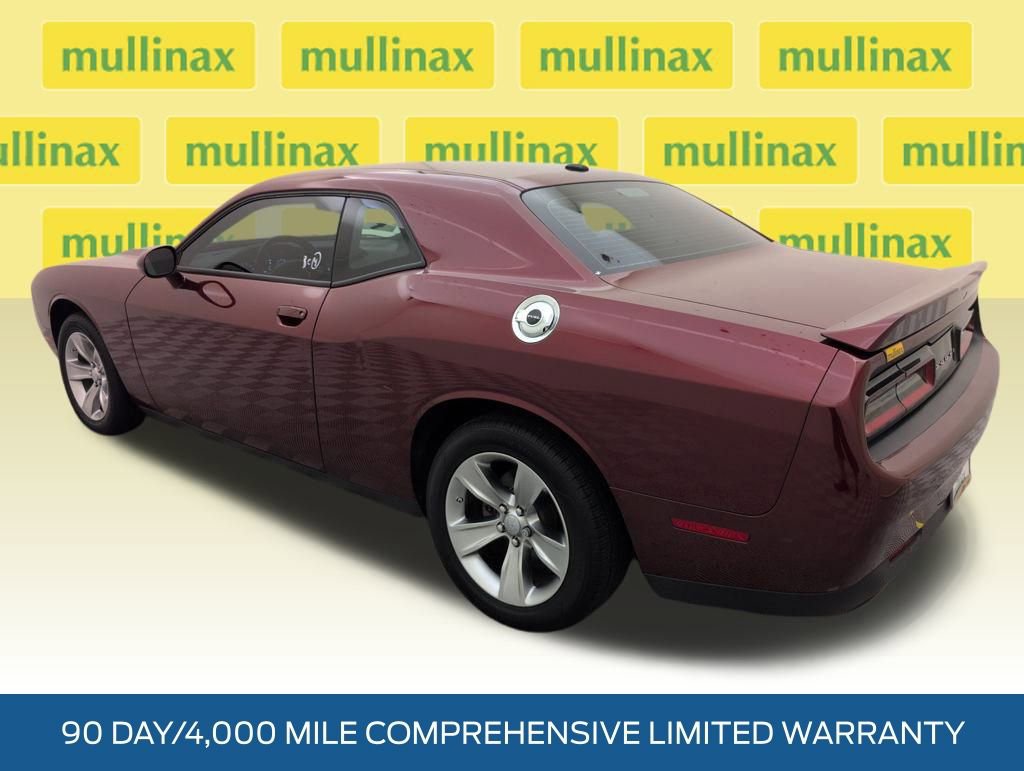 Used 2022 Dodge Challenger SXT image 10