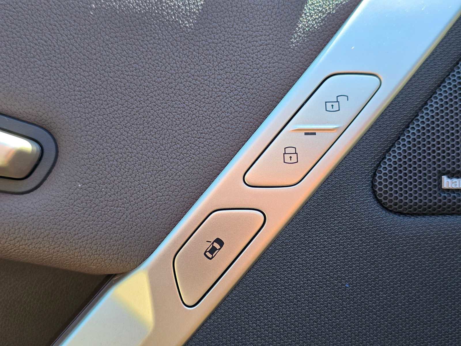 Used 2026 BMW iX xDrive45 image 25