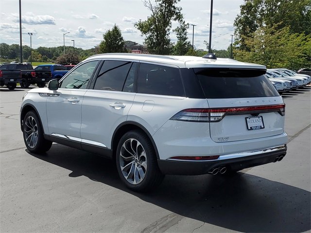 New 2025 Lincoln Aviator Reserve image 4