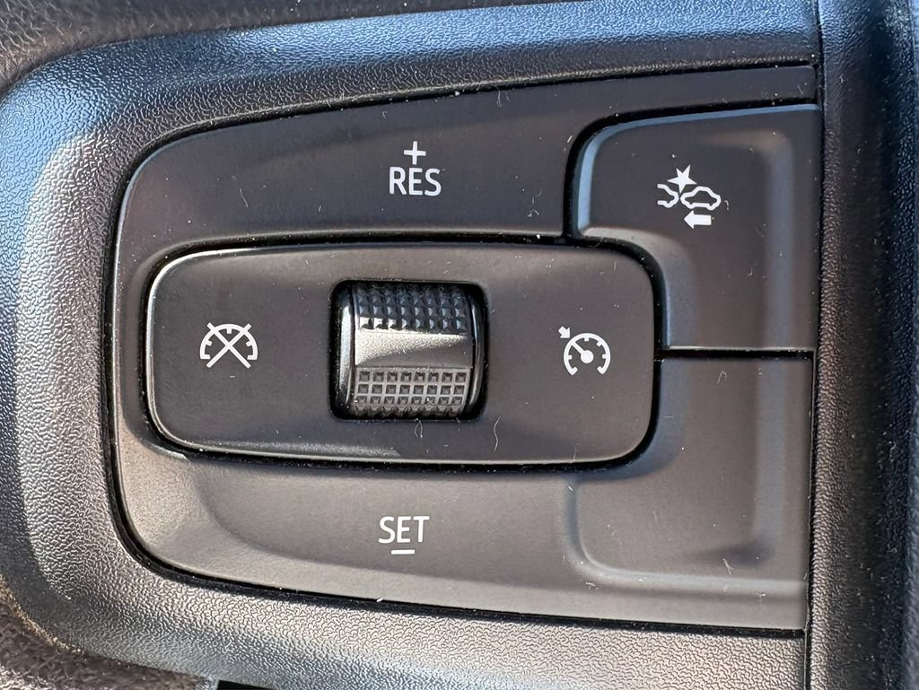 Used 2025 Chevrolet Silverado 1500 W/T RWD image 6
