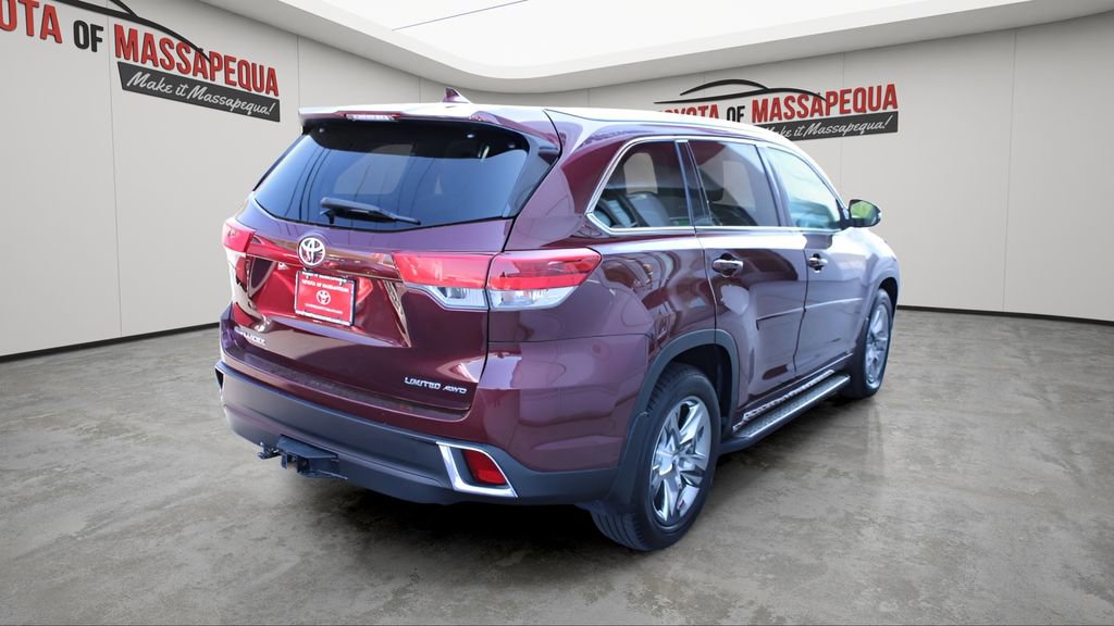 Used 2018 Toyota Highlander Limited Platinum AWD/4WD image 4