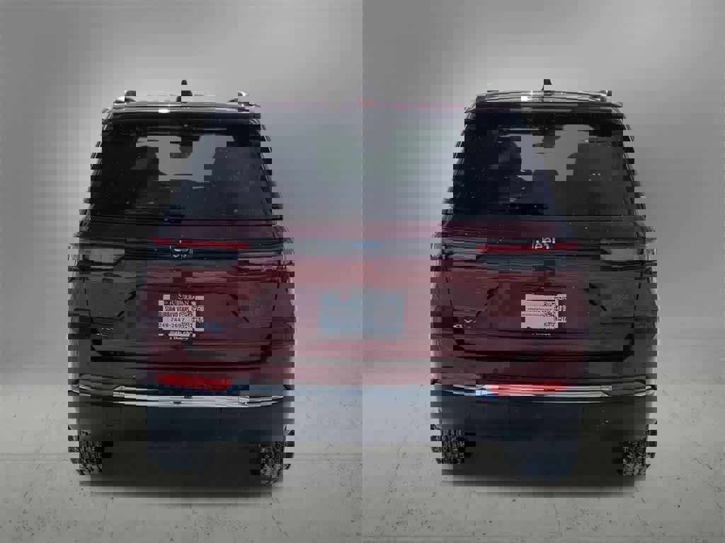 Used 2024 Jeep Grand Cherokee Limited 4xe image 5