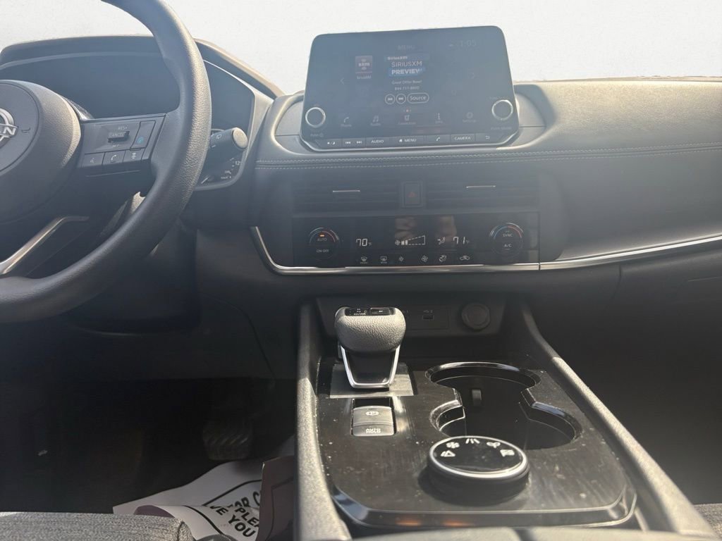 Used 2023 Nissan Rogue SV image 18