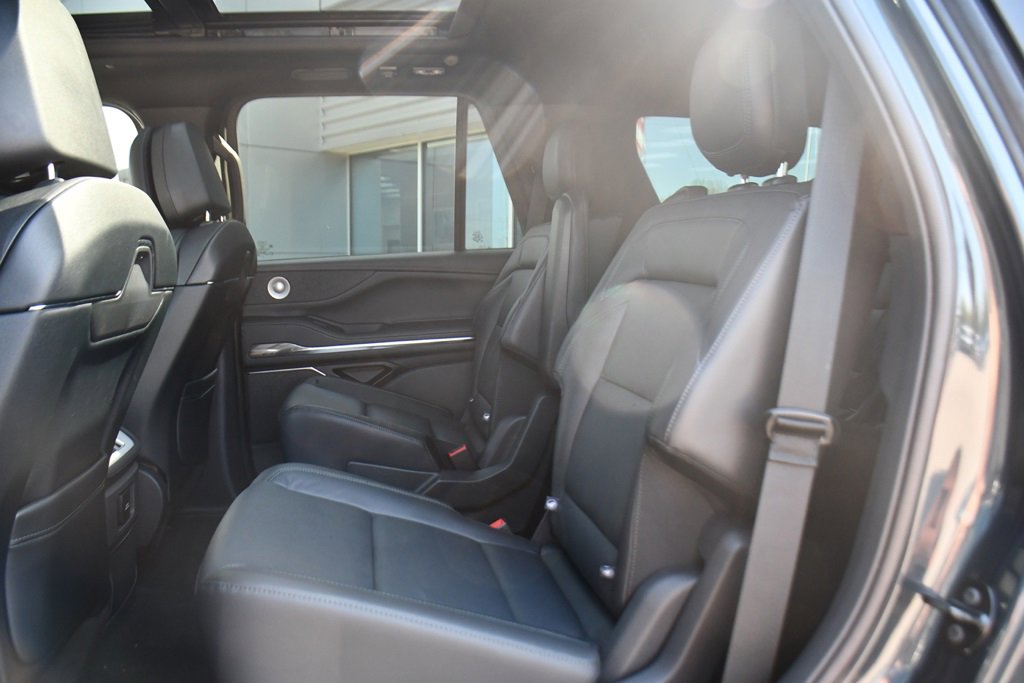 New 2025 Lincoln Navigator Reserve w/ Jet Appearance Package image 24