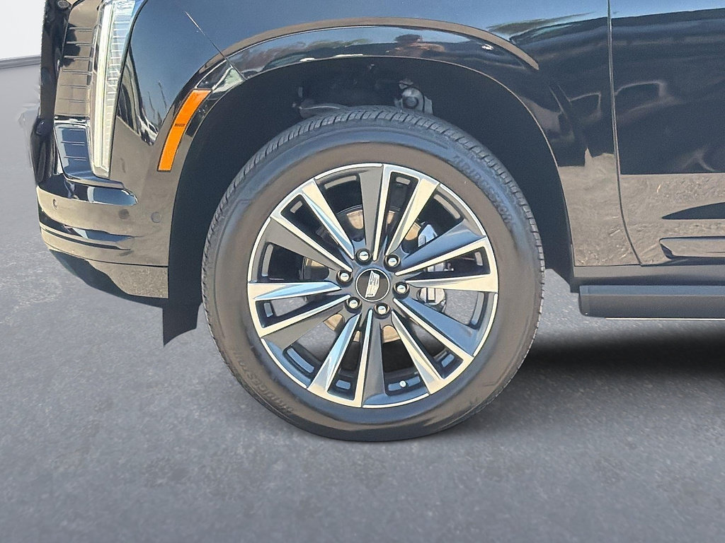 Used 2025 Cadillac Escalade ESV Sport AWD/4WD image 35