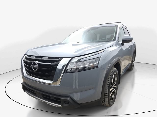 Used 2024 Nissan Pathfinder Platinum w/ Cargo Package FWD image 10