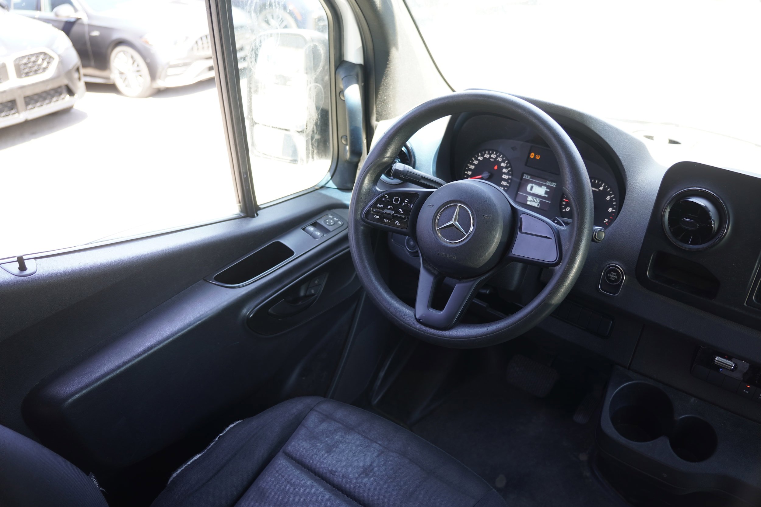 Used 2023 Mercedes-Benz Sprinter 2500 image 21