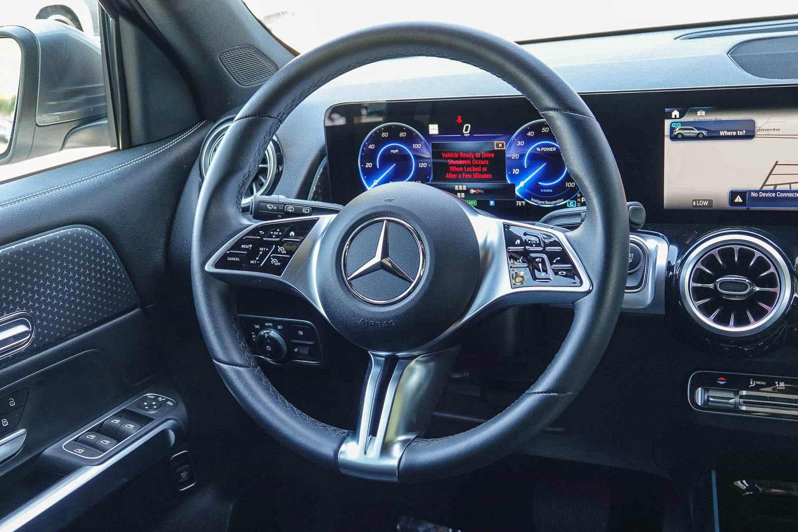 Used 2024 Mercedes-Benz EQB 300 4MATIC image 15