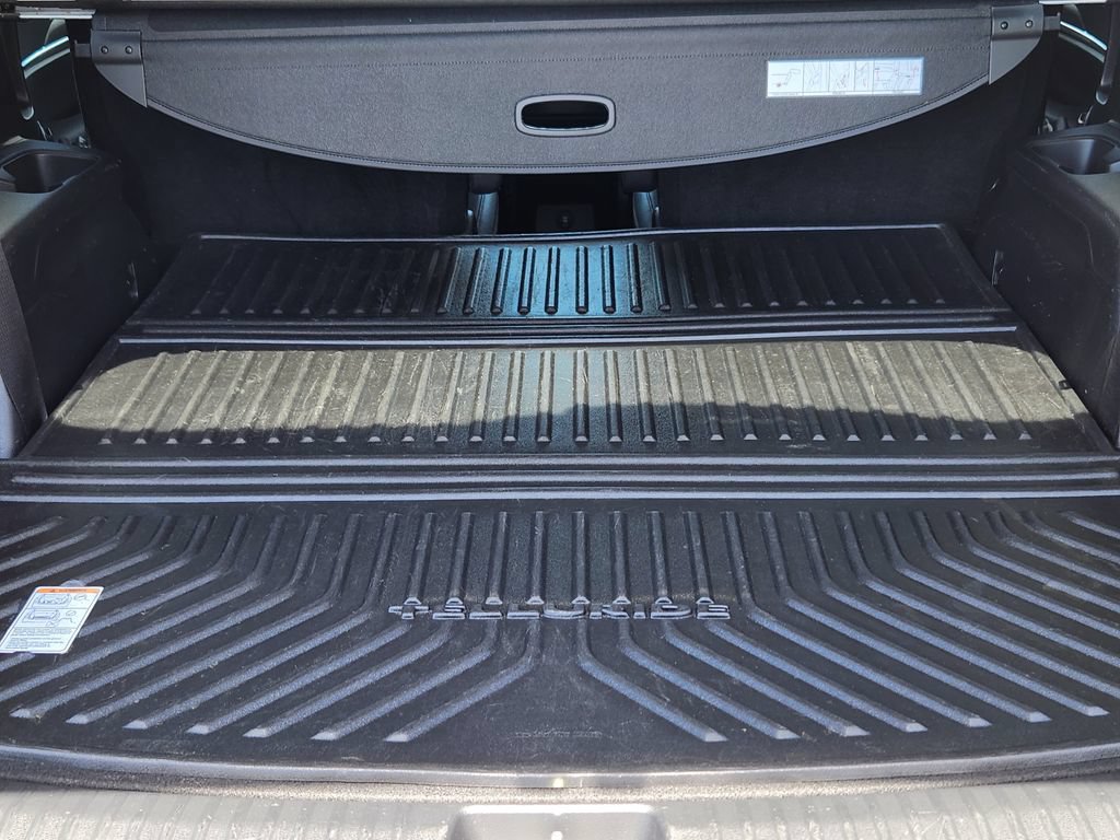 Certified 2024 Kia Telluride EX w/ EX Captain's Chair Package AWD/4WD image 16