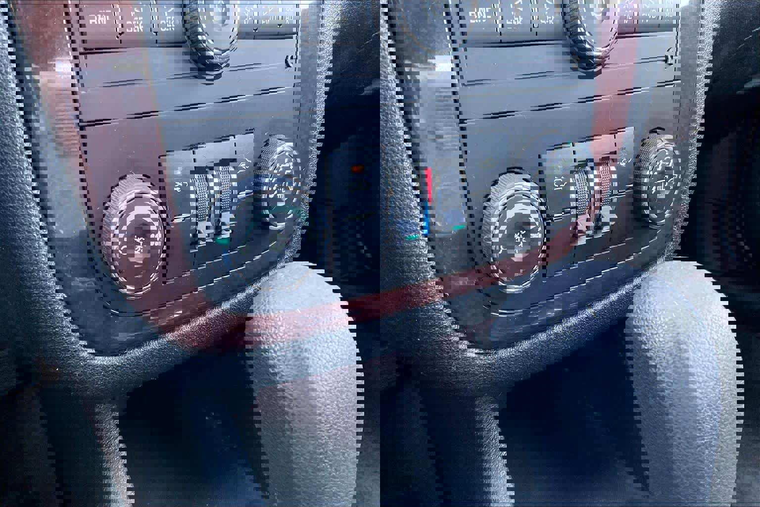 Used 2010 Chevrolet Impala LS FWD image 30