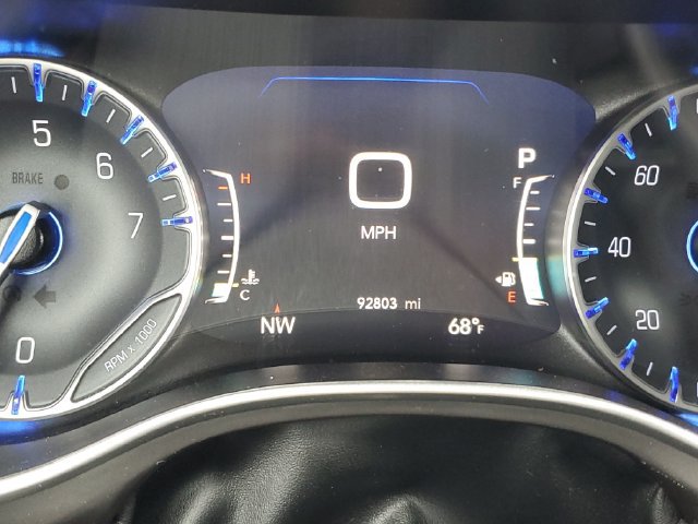 Used 2023 Chrysler Pacifica Touring-L FWD image 21