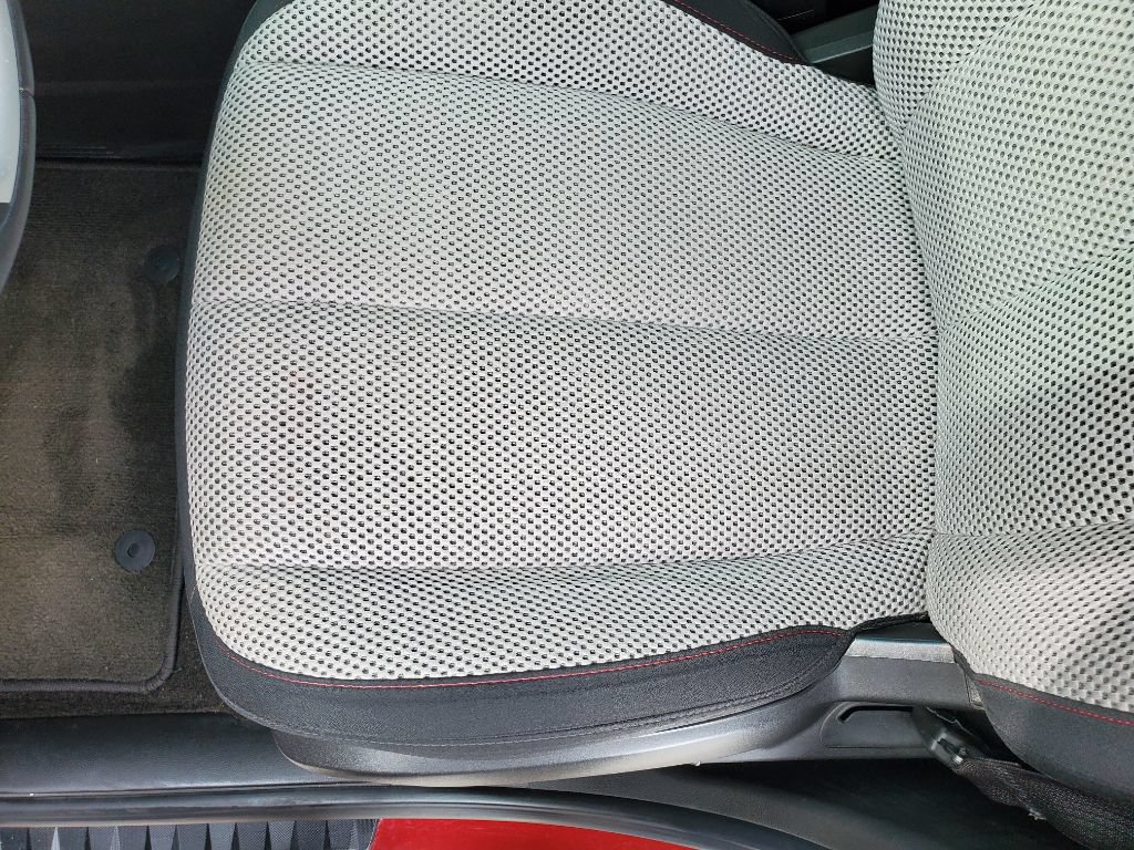 Used 2011 Chevrolet Equinox LT FWD image 17