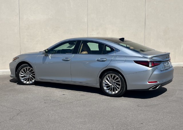 Used 2023 Lexus ES 350 w/ Accessory Package (Z1) FWD image 6
