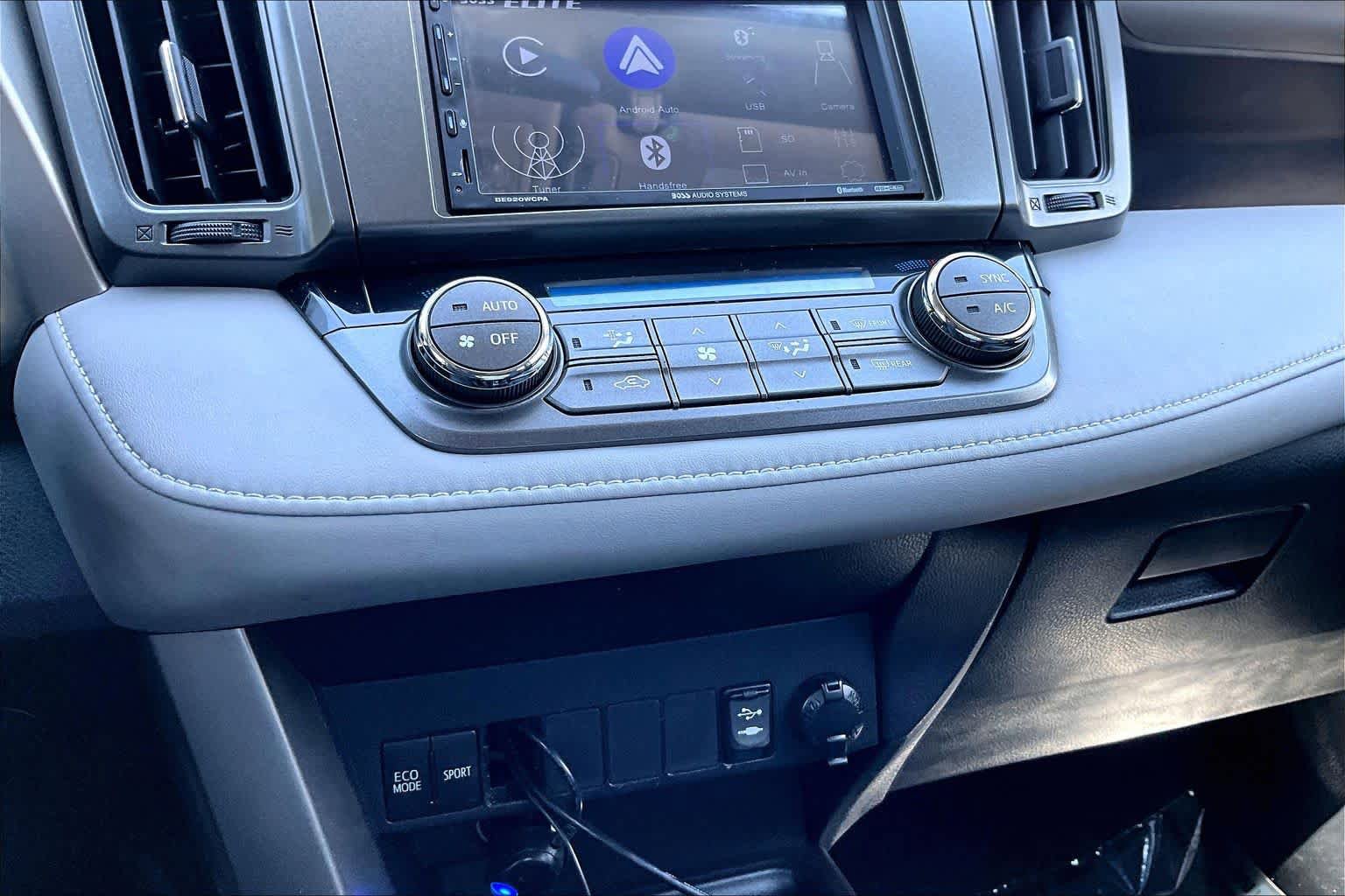 Used 2014 Toyota RAV4 XLE FWD image 35