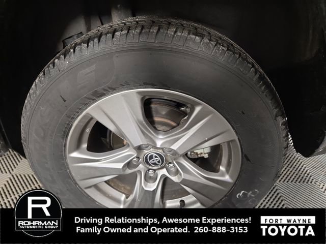 Used 2024 Toyota RAV4 XLE image 10