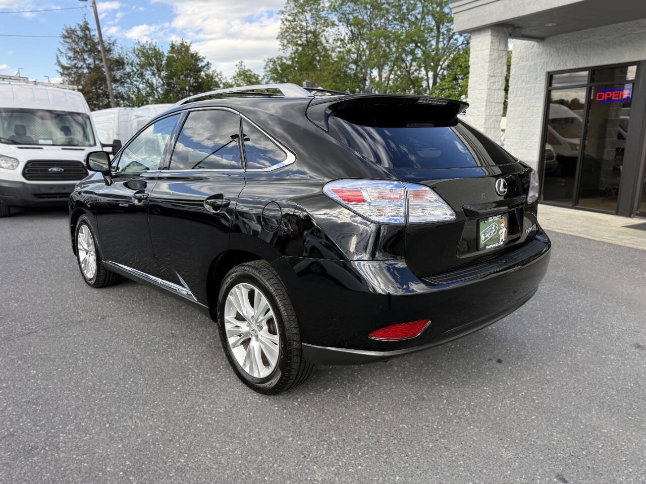 Used 2010 Lexus RX 450h AWD w/ Premium Pkg image 2