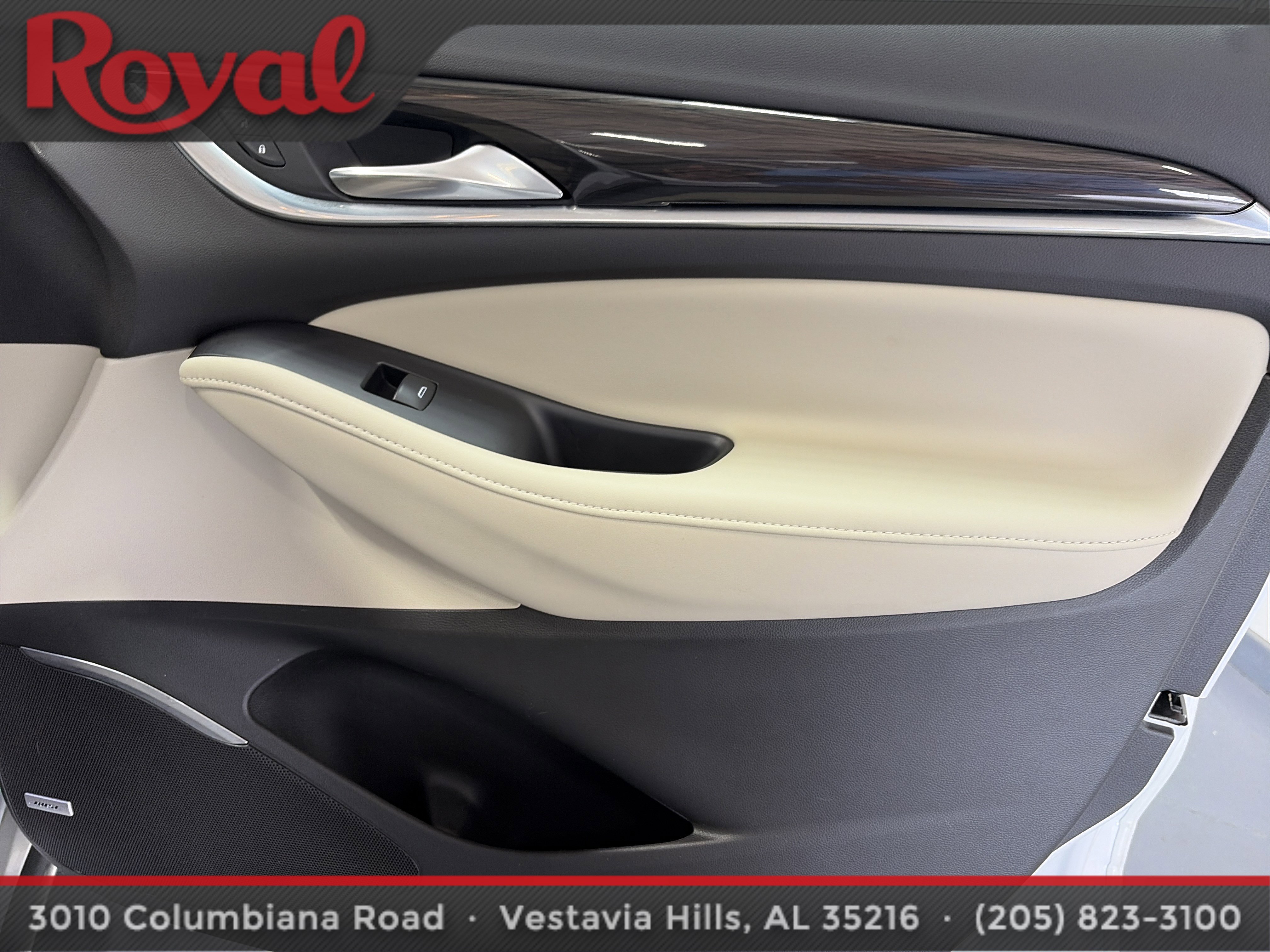 Used 2021 Buick Enclave Essence w/ Sound and Sites Package FWD image 14