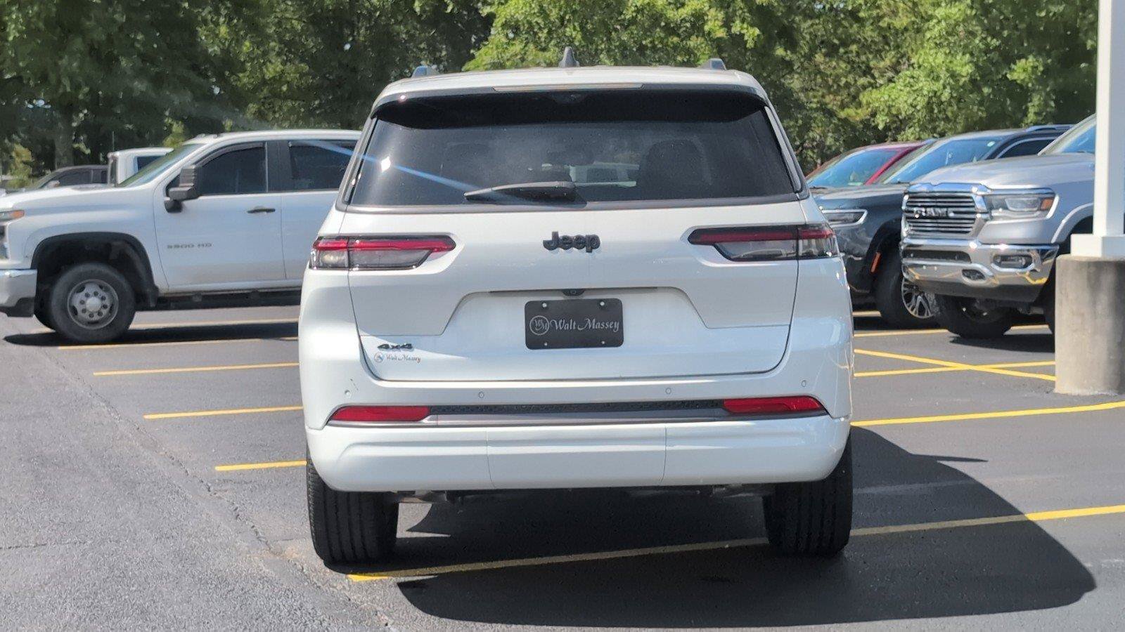 New 2026 Jeep Grand Cherokee L Limited AWD/4WD image 4