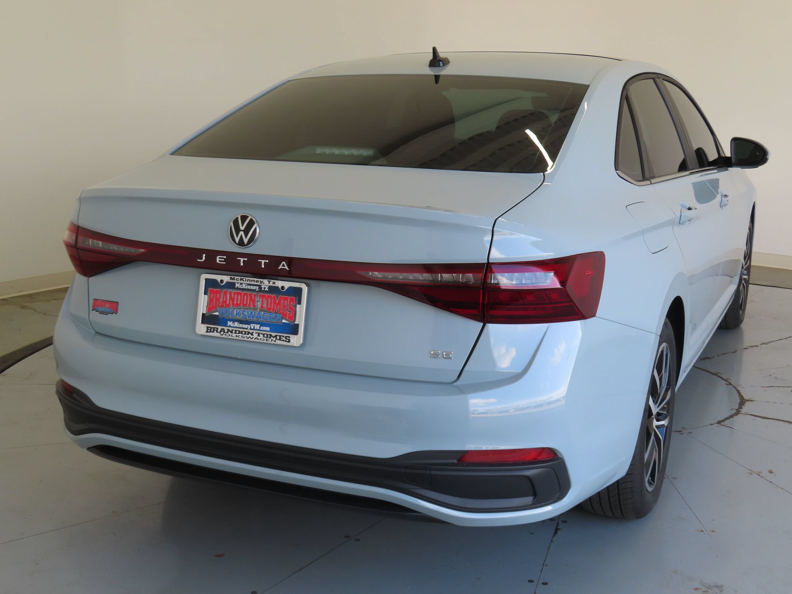 New 2026 Volkswagen Jetta SE FWD image 3