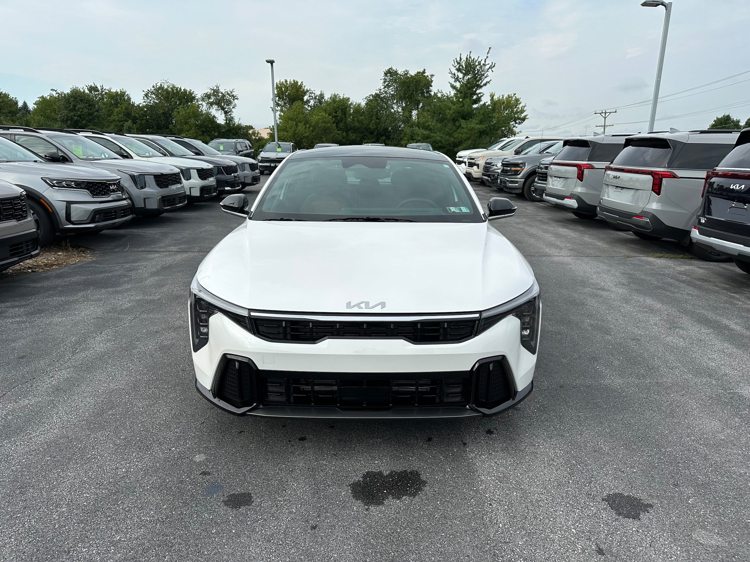 New 2026 Kia K4 GT-Line w/ GT-Line Premium Package FWD image 2
